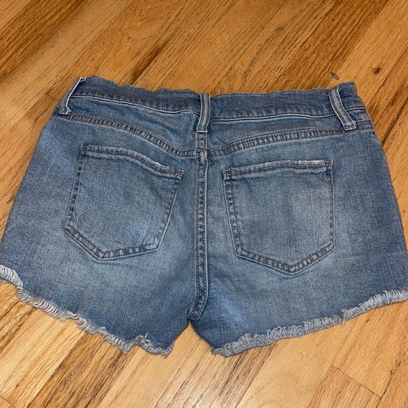 Altar’d state denim shorts size 27 - Picture 2 of 5